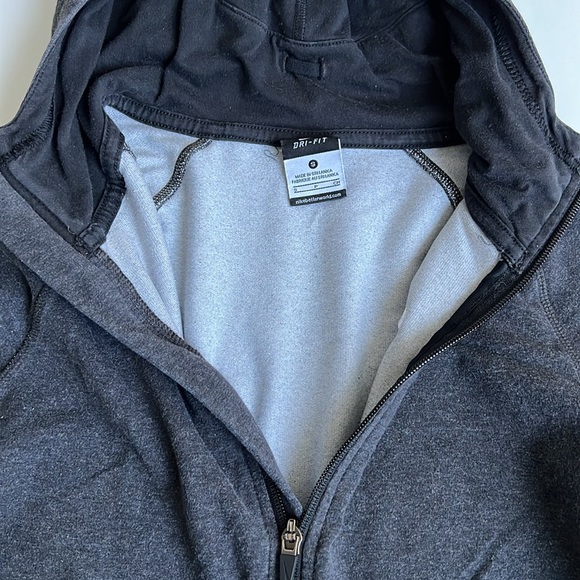 Nike zip up hoodie - Picture 7 of 9